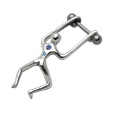 Piercing hélix 40 - Homme qui grimpe