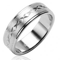 Bague acier 46 - Croix gravées