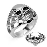 Bague gothique 28 - Crâne et brods creusés