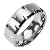 Bague en titane 31 - Bord avec des encoches