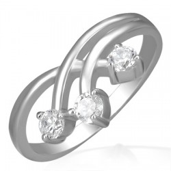 Bague trois zircones de cotés (23)