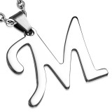 Pendentif lettre M