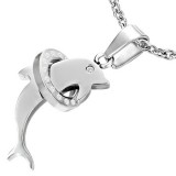 Pendentif animal 34 - Dauphin danc cercle avec strass