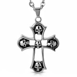 Pendentif croix 066 - Bords avec crânes