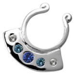 Faux-piercing pour téton 06 - Cinq strass