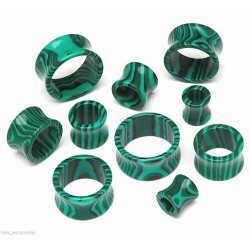 Tunnel courbe en malachite verte