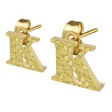 Clou pour oreille en acier lettre gold ip A