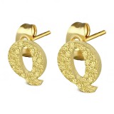 Clou pour oreille en acier lettre gold ip A