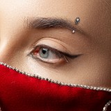 Piercing arcade 65 - Main de fatma