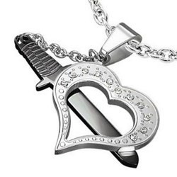 Pendentif coeur et dague noire (20)