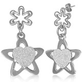 Boucles d'oreilles clous pendants 30 - Etoile et coeur satiné