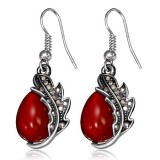 Boucles d'oreilles vintages 43 - Feuille avec gem ovale rouge