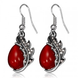 Boucles d'oreilles vintages 43 - Feuille avec gem ovale rouge
