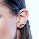 Piercing micro-labret 124 - Quatre zircones rectangulaires noirs