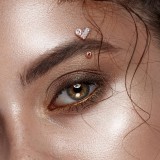 Piercing arcade 84 - Coeur gris zircones transparents
