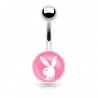 Piercing nombril logo Playboy tête de lapin blanche sur fond rose