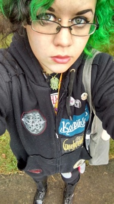  Piercing bridge avec des lunettes 
