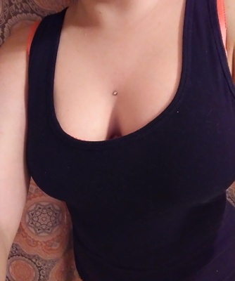  Piercing cleavage / sternum simple sur le haut de la poitrine 