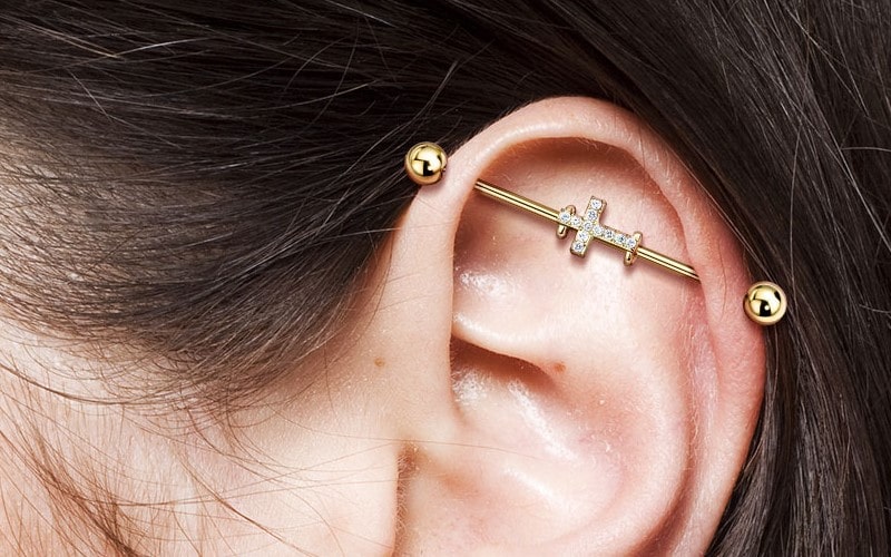 Informations sur le piercing industriel B
