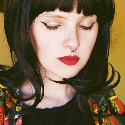  Piercing septum anneau avec un strass rouge 