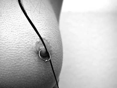  Anneau de téton simple sur femme 