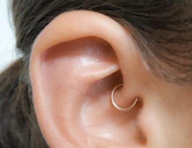 Présentation du piercing daith
