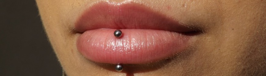 Le piercing labert vertical et le piercing ashley
